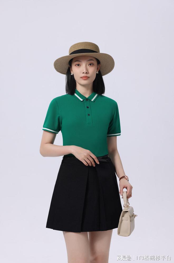 PG平台官方网站POLO衫穿搭：时尚多彩的穿衣艺术