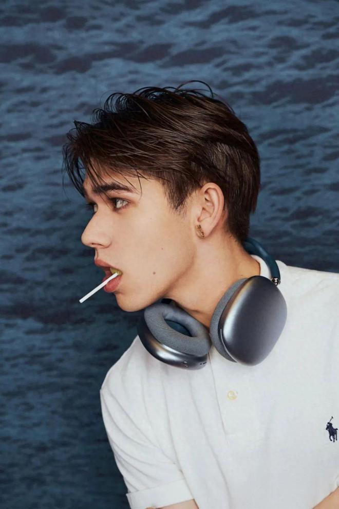 PG平台官方网站POLO衫一件可以让男人从18岁穿到80岁的