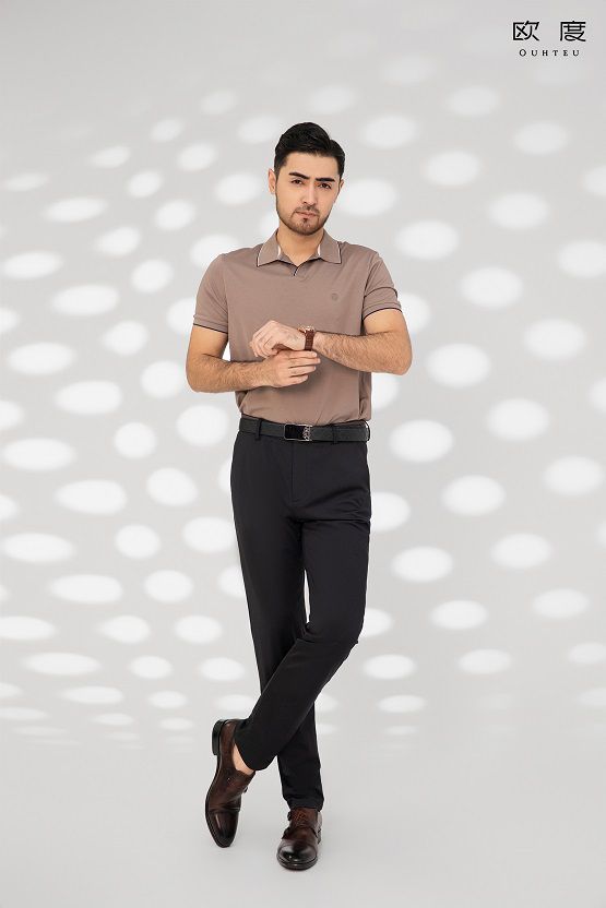 PG平台官方网站夏日衣橱更新欧度男士风格短袖打造时尚icon